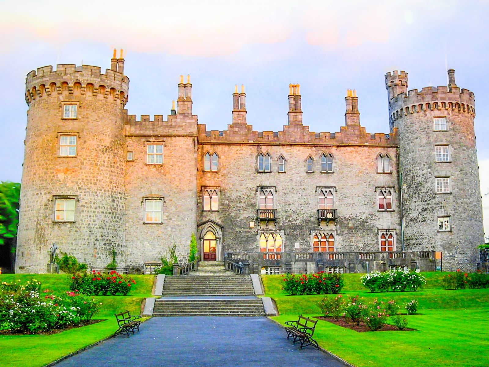 kilkenny castle in Ireland